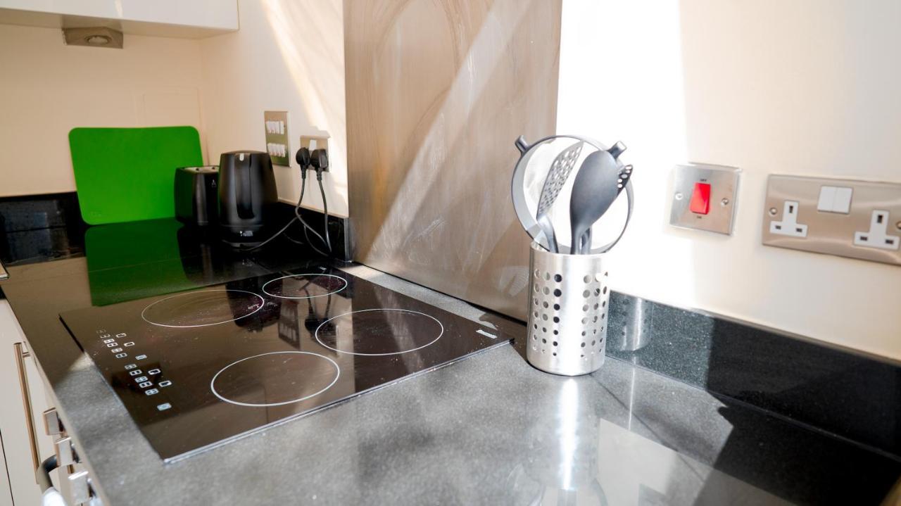 Comfy Spacious Apartment In Canary Wharf London Eksteriør billede